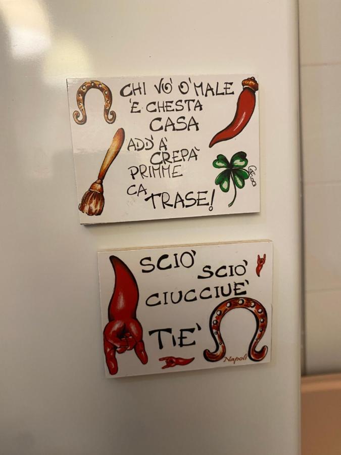 La Casetta Di Giovy Napels Buitenkant foto